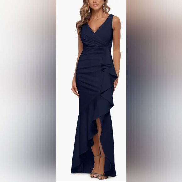 Betsy & Adam V-Neck Cascade Ruffle High-Low Gown NWOT size 4 Navy Blue